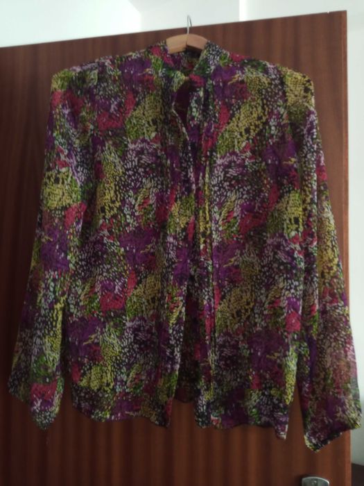 Vendo 2 Camisas senhora