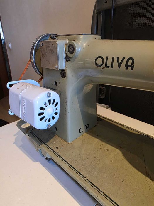 Maquina de costura Oliva