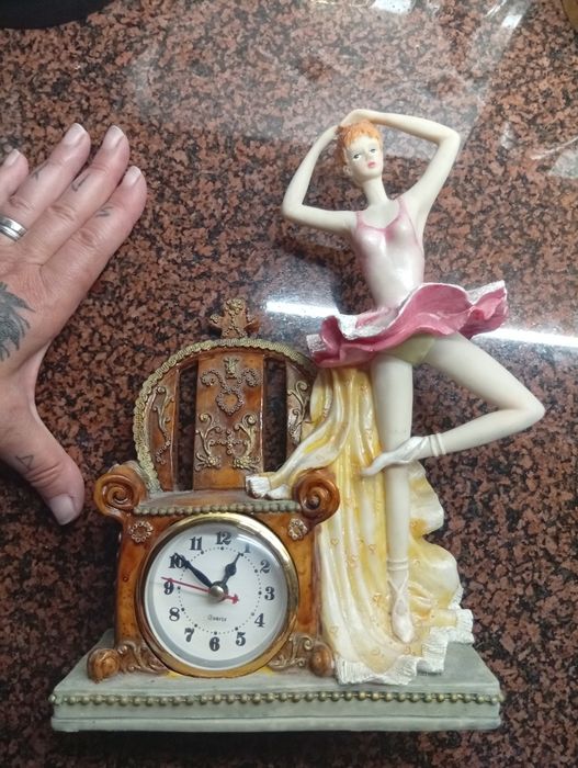 Estatuetas porcelana antigas