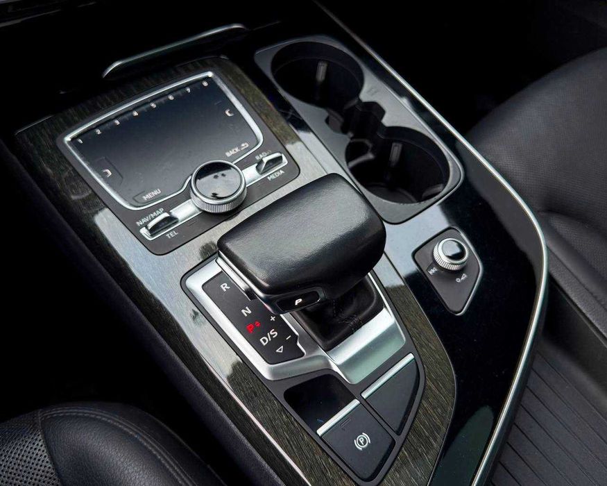 Продаж гарного Audi Q7