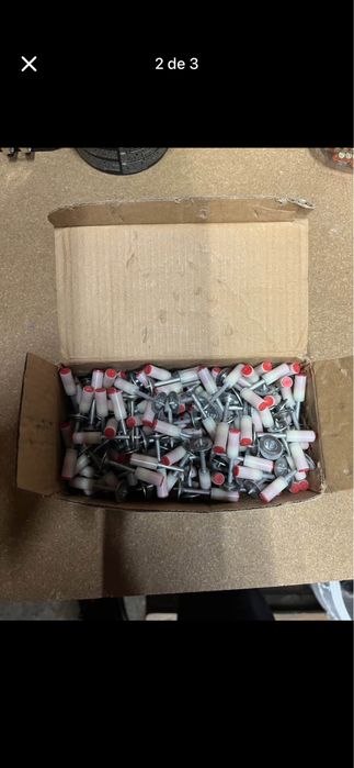 Pregos pregar no betao metal