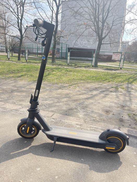 Електросамокат ninebot xiaomi
