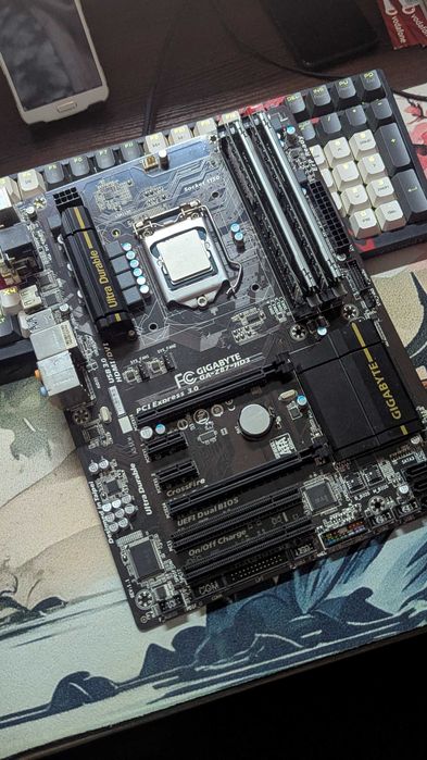 Материнка GIGABYTE GA-Z87-HD3+Core I5-4440+память kingston 16GB DDR3 1600MHz