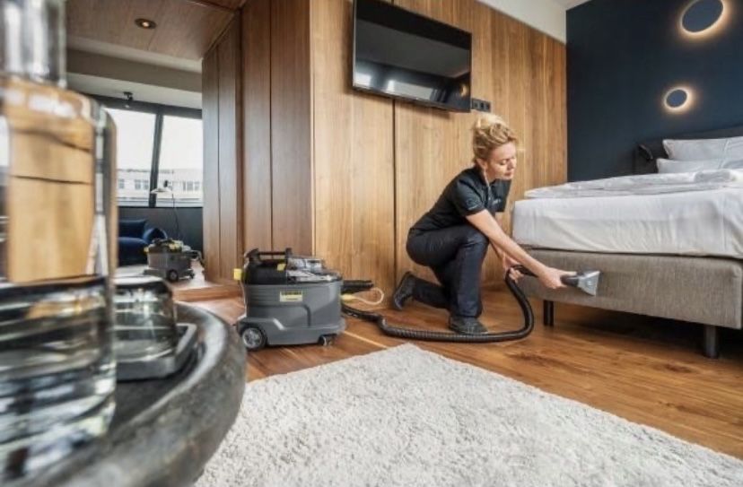 Karcher puzzi 8/1c с Австрии 1380 ват  пылесос 2025 для химчистки