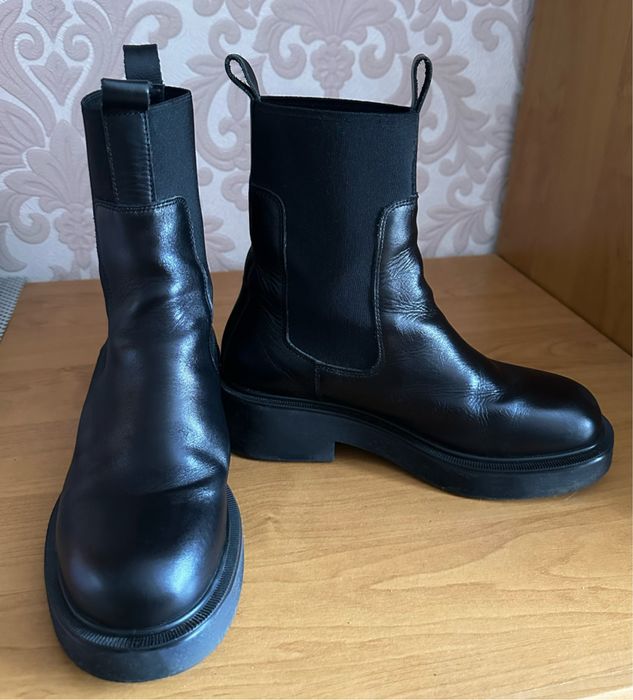 Шкіряні чоботи Gino Rossi