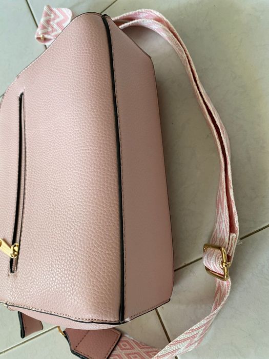 Mala cor rosa bebe