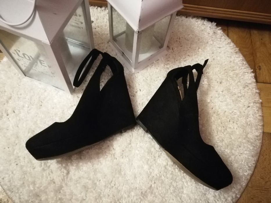 czarne koturny polecam