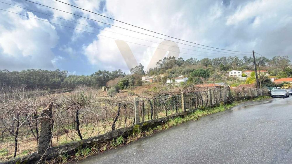 Terreno em ponte de Lima