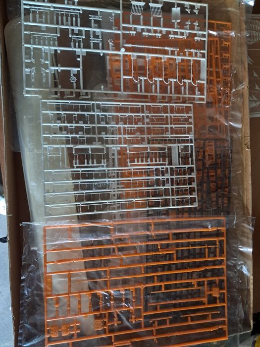 Zestaw modelarski przedstawiający żaglowiec Nippon Maru. w skali 1/50