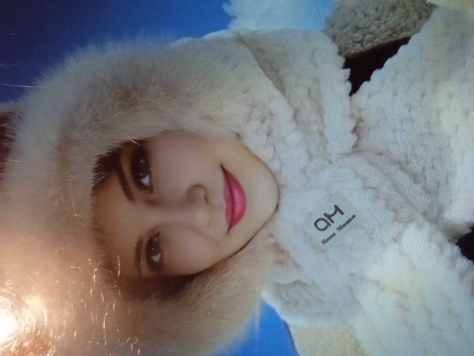 Czapka zimowa damska ciepła biała z uszkami i szalikiem