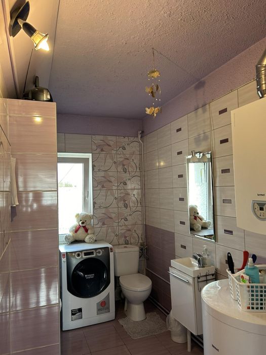 Nowa cena. Sprzedam mieszkanie 4 pokoje (pół domu, 76m2 + 7 arów własn