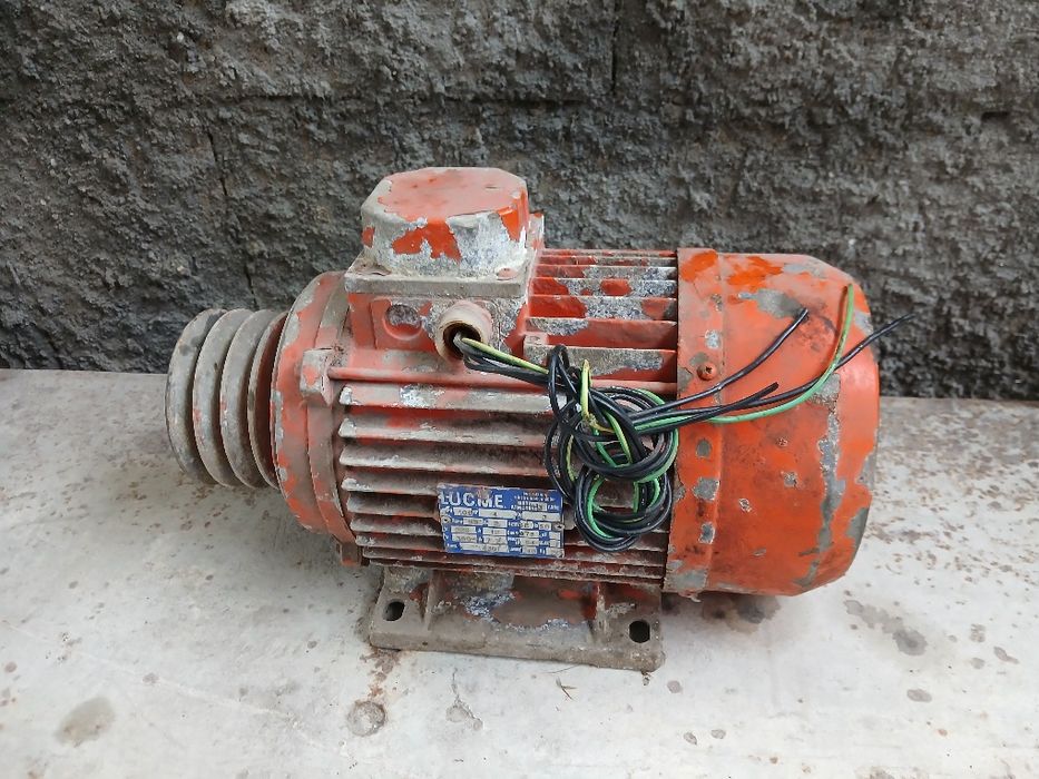 Vendo motor e cilindro hidráulico