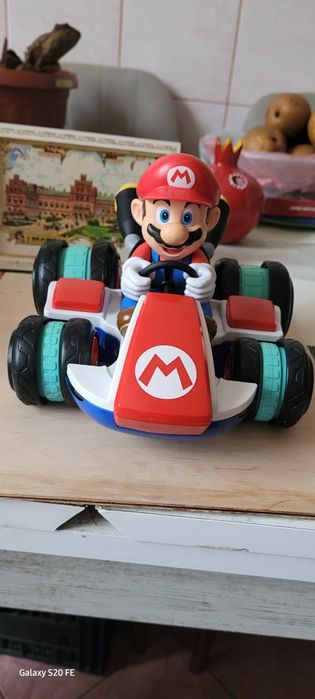 Продам машинку "супер маріо"