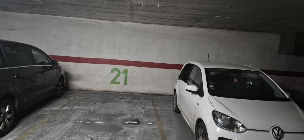 Espaço de estacionamento centro de Torres Vedras