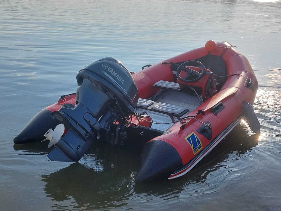 sprzedam ponton Zodiac Futura II + silnik Yamaha 40 FET  + przyczepa+ dodatki  STAN IDEALNY