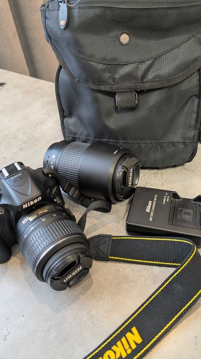 Продам фотоапарат Nikon D5200
