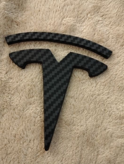 Emblemas Tesla carbono matte
