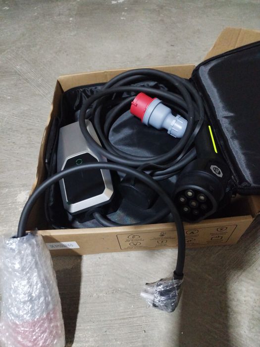 Carregador de veículos elétricos e híbridos