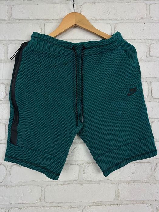Krótkie spodnie Nike Tech Fleece Printed Shorts