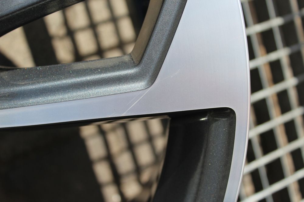 oryg audi a4 b9 18cali 5x112 et40 8j q5 a5 a6
