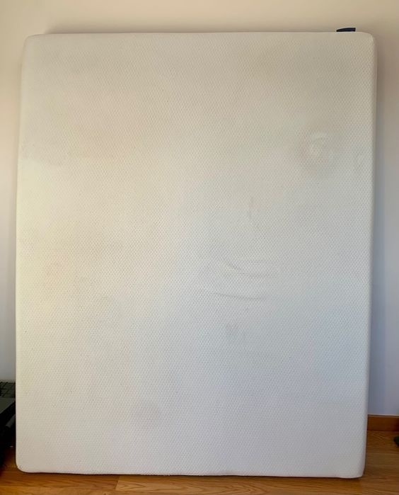 GRÀTIS Colchão tamanho Queen (160cm x 200cm)