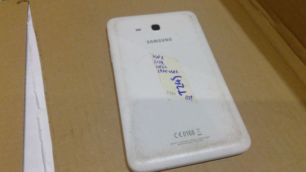 Tablet Samsung SM-T111  T245