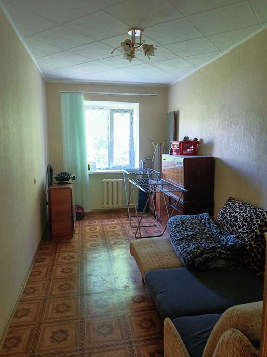 2кімнатна квартира, пр. Шевченка. Середній поверх. Під держпрограми!