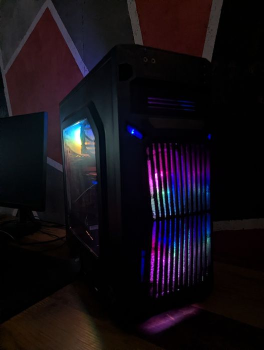 Ryzen 5 | GTX 1070 | 16 RAM | SSD 240Gb + HDD 1TB