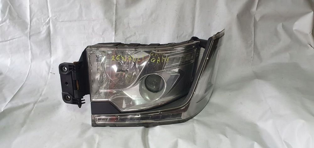 RENAULT GAMA T RANGE LAMPA LEWY PRZÓD