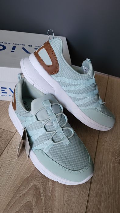 Nowe obuwie sportowe Venice r.40