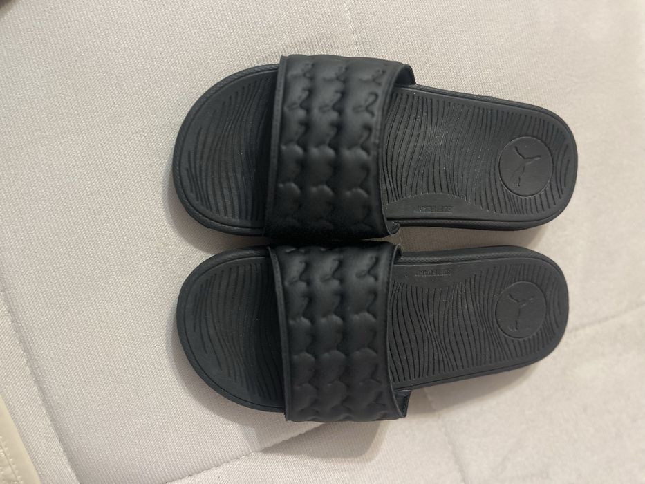 Шльопанці Puma , оригінал