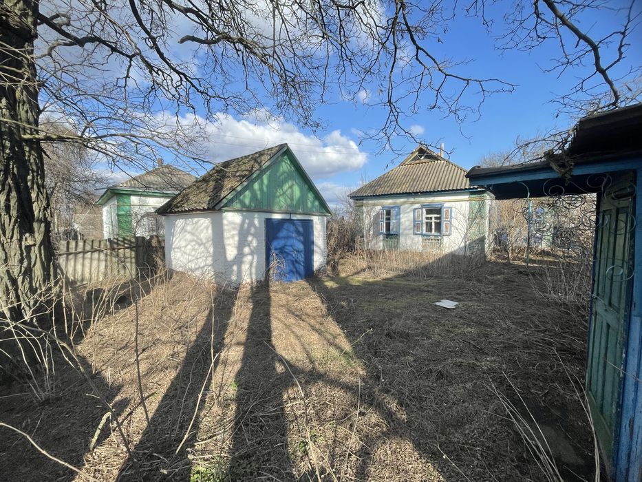 Продам 2- ва будинки , або обмін на авто)