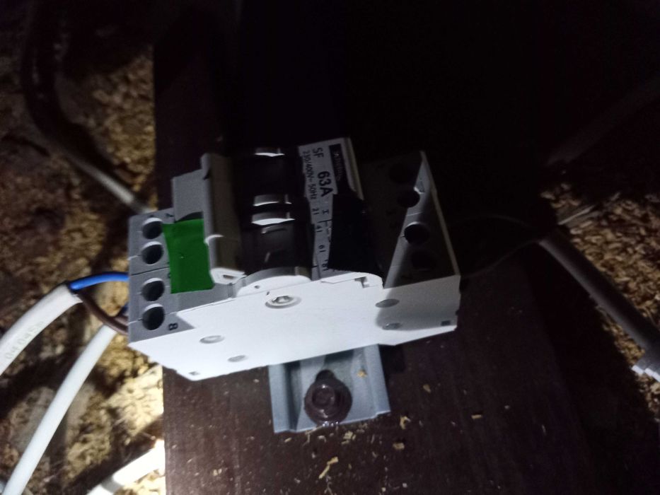 zestaw solarny panele akumulatory regulator inwerter