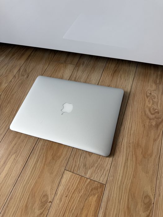 MacBook Air 13” 2017 (A1466) 8GB RAM 128GB SSD