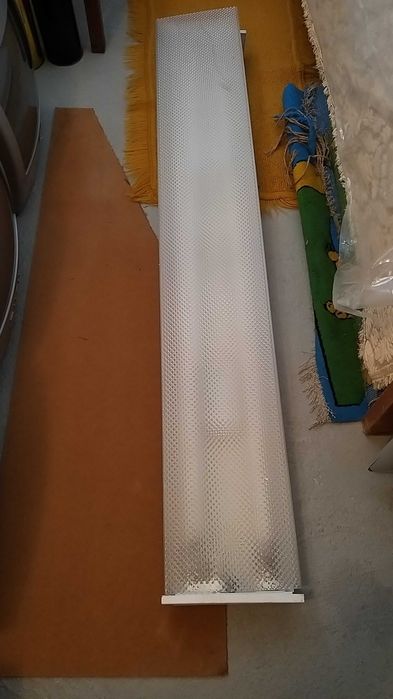 lâmpada fluorescente com armadura Grande