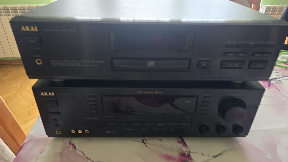 Amplituner AKAI AA-V 29DPL + AKAI CD - 19