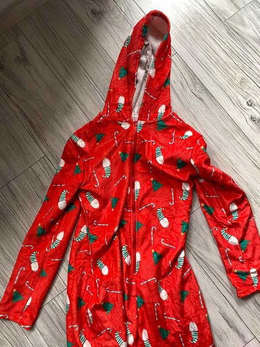 Kombinezon ocieplany onesie Mystersheep - czerwony w choinki
