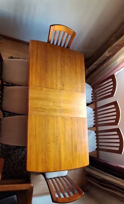 Mesa de jantar + 8 cadeiras