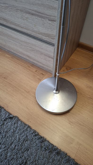 Lampa stojąca wysoka