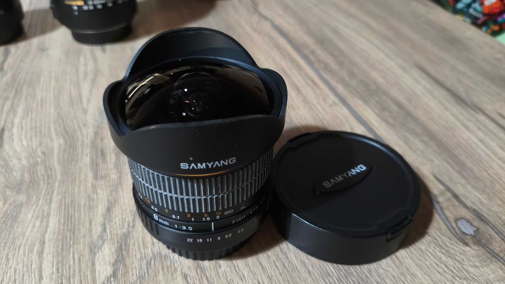 Canon EOS 60D + 3 obiektywy 50mm / 18-200 Sigma / Samyang 8mm