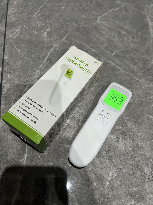 Бесконтактный инфракрасный термометр Visionsky F102