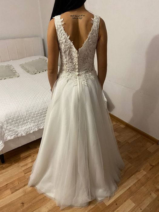 Śliczna Suknia ślubna