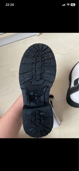 Buty damskie troche uzywane dlatego taka cenna