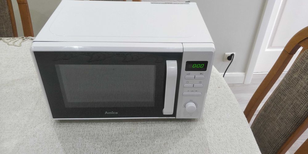 Mikrofalówka AMICA AMMF20E1W