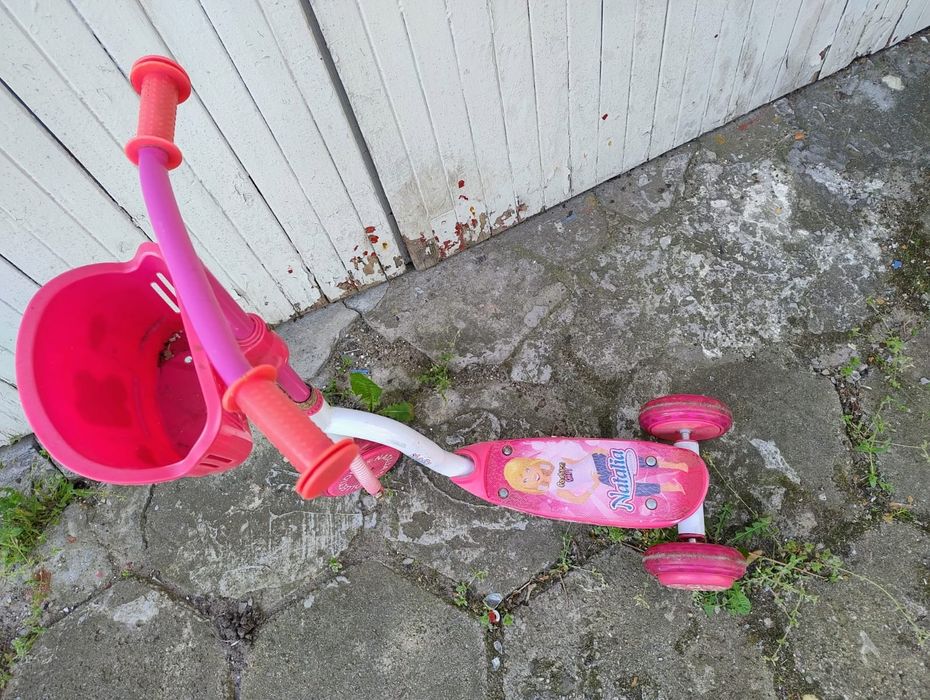 Hulajnoga dla dziewczynki