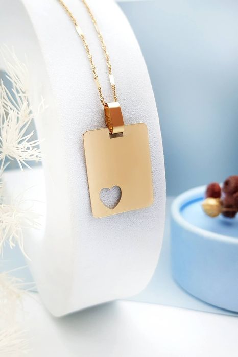Zawieszka złota. Próba złota 585
