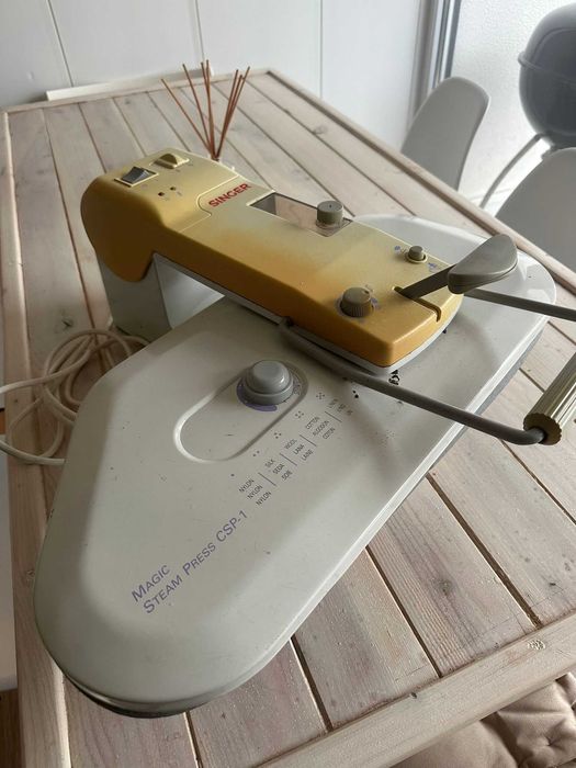 Maquina engomar Singer