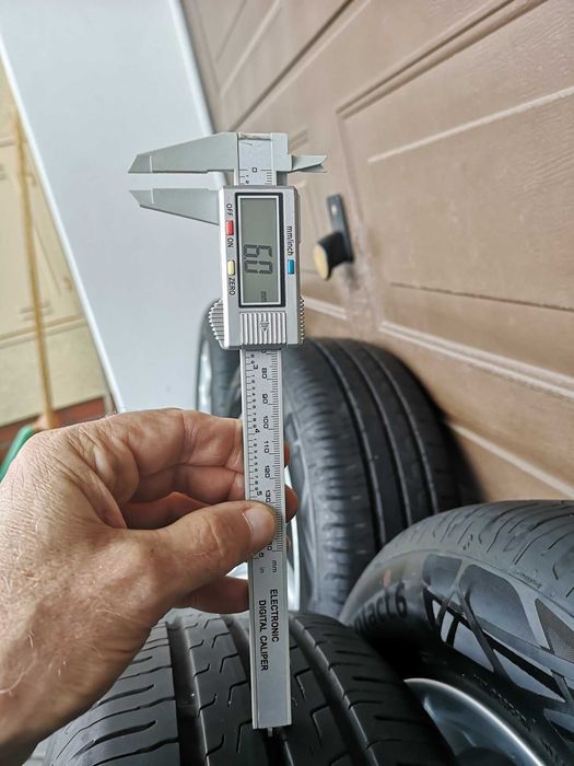 Opony z felgami do Toyota Yaris 2024