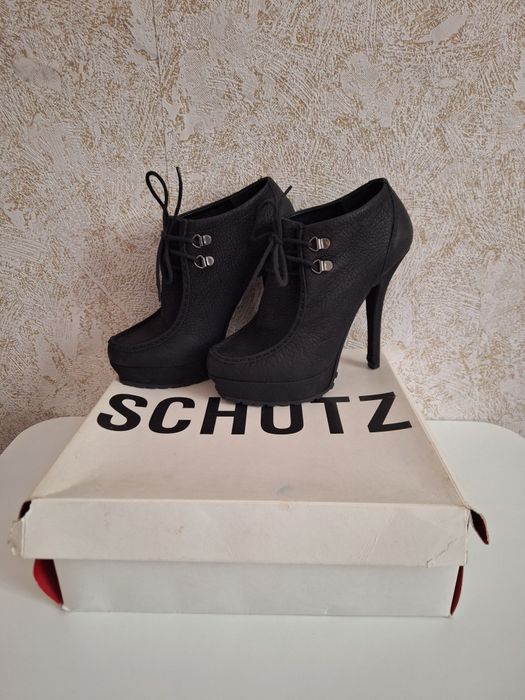Ботильоны Schutz Кожа Made in Brazil