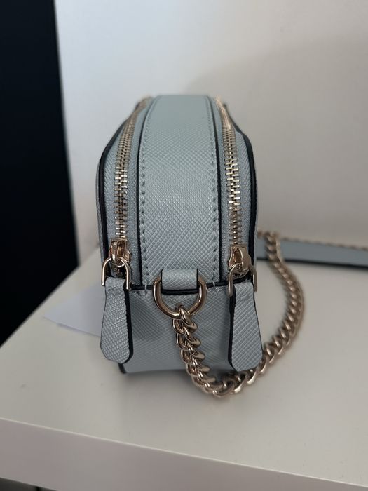 Mala Guess azul bebé